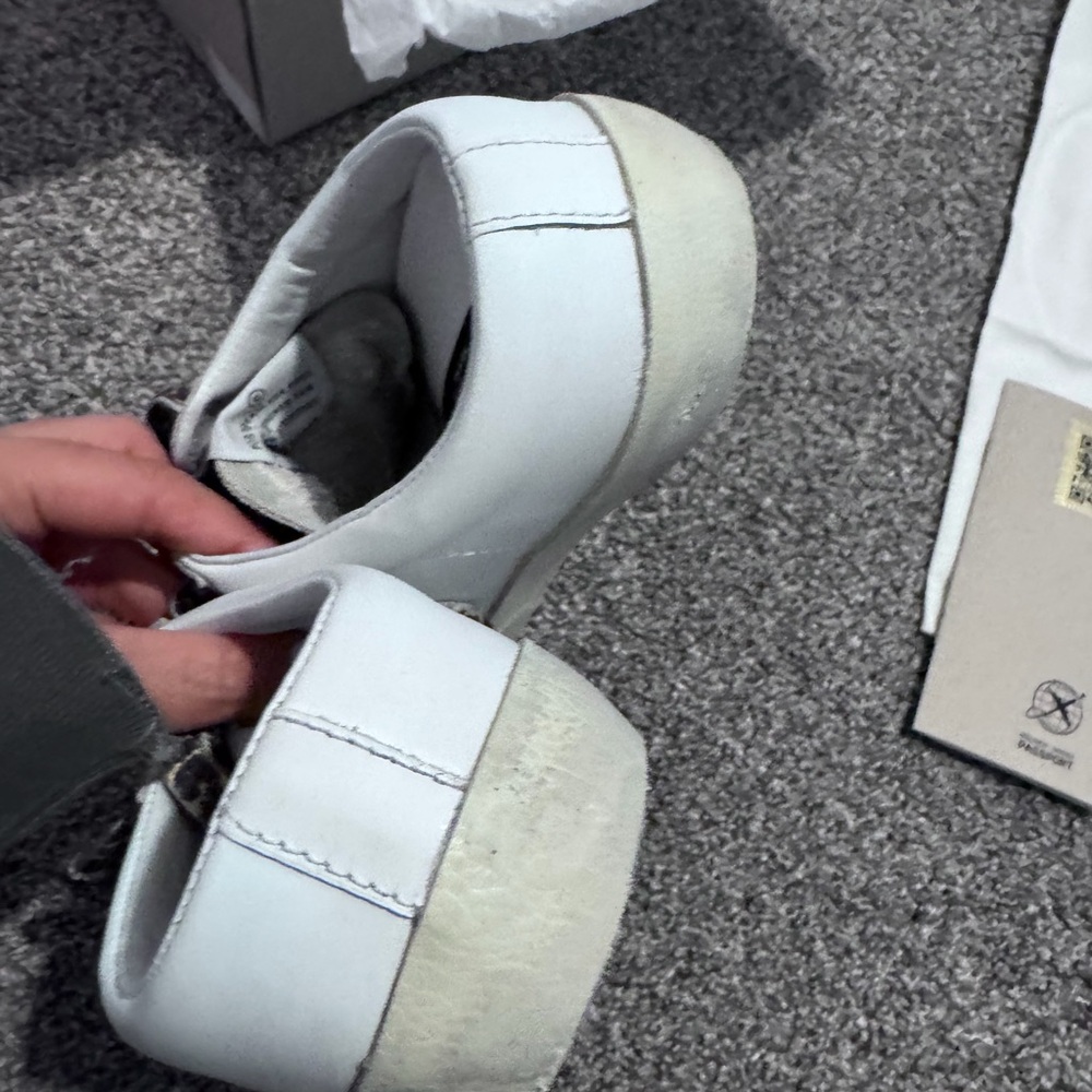 FINAL⬇️NWB😍Golden Goose White Sneakers with Neon Green Star - Picture 7 of 12